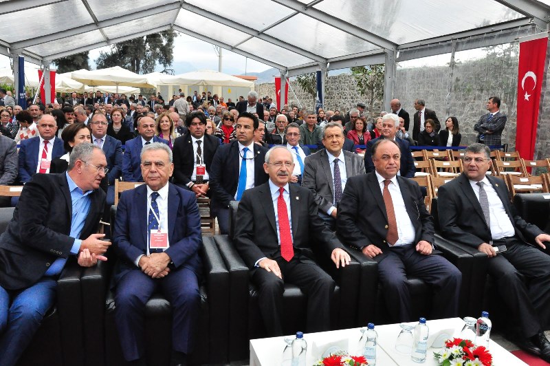 Kılıçdaroğlu'ndan İzmir mesaisi