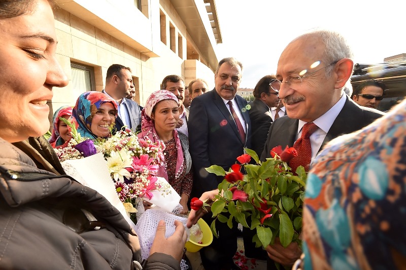 Kılıçdaroğlu'ndan İzmir mesaisi