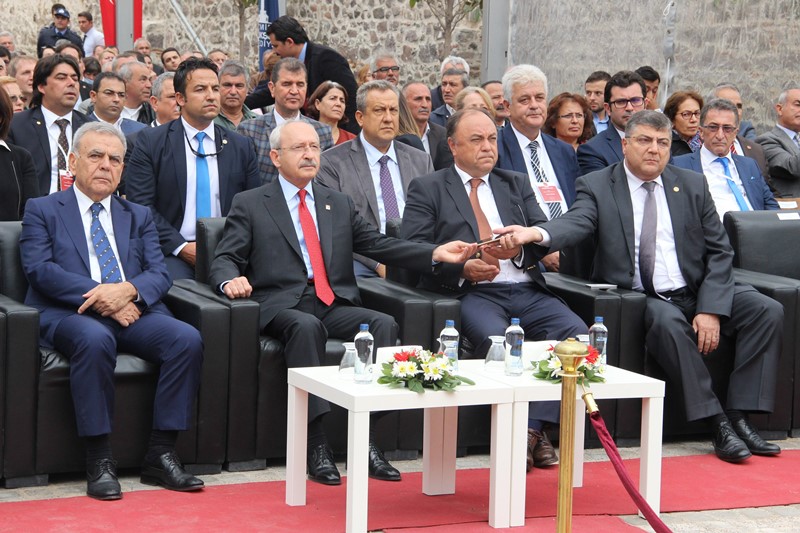 Kılıçdaroğlu'ndan İzmir mesaisi