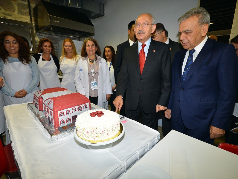 Kılıçdaroğlu'ndan İzmir mesaisi