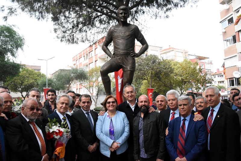 “Taçsız Kral” İzmir’de yaşayacak