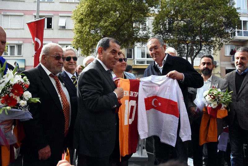 “Taçsız Kral” İzmir’de yaşayacak