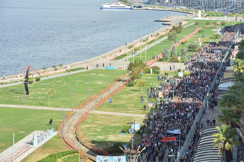 İzmir Ata'sı için tek yürek oldu