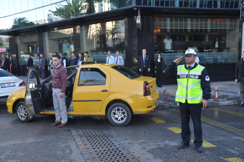 İzmir’de hayat durdu