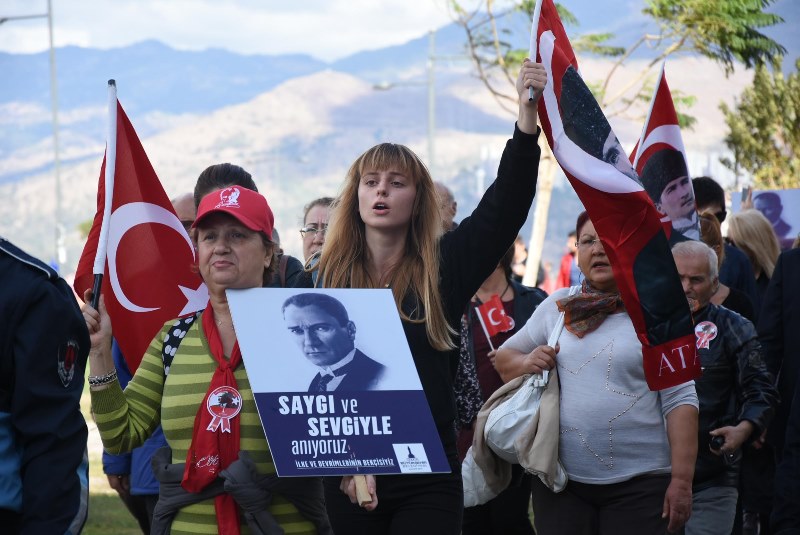 İzmir Ata'sı için tek yürek oldu