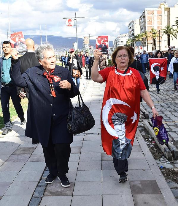 İzmir Ata'sı için tek yürek oldu