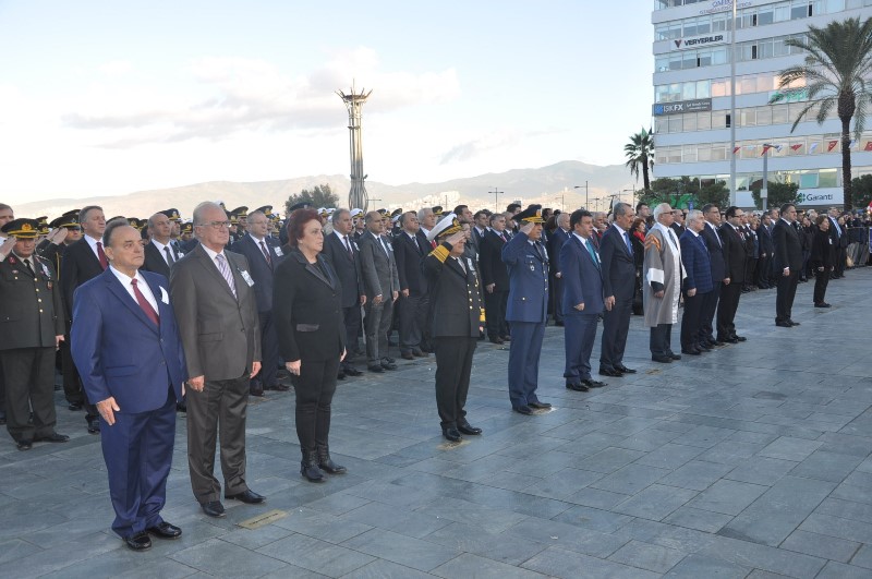 İzmir’de hayat durdu