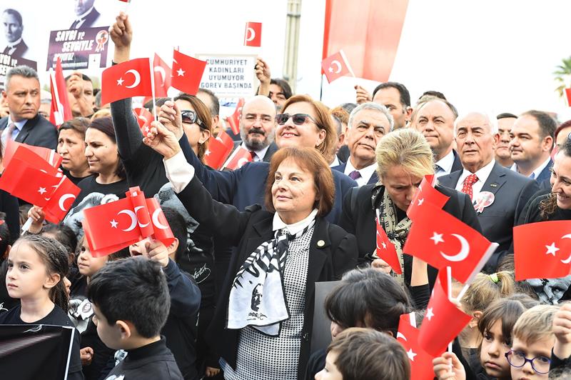 İzmir Ata'sı için tek yürek oldu
