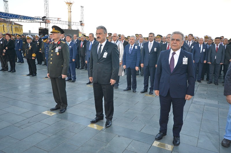 İzmir’de hayat durdu