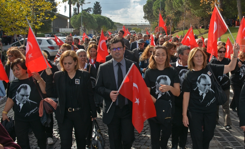 İzmir’de hayat durdu