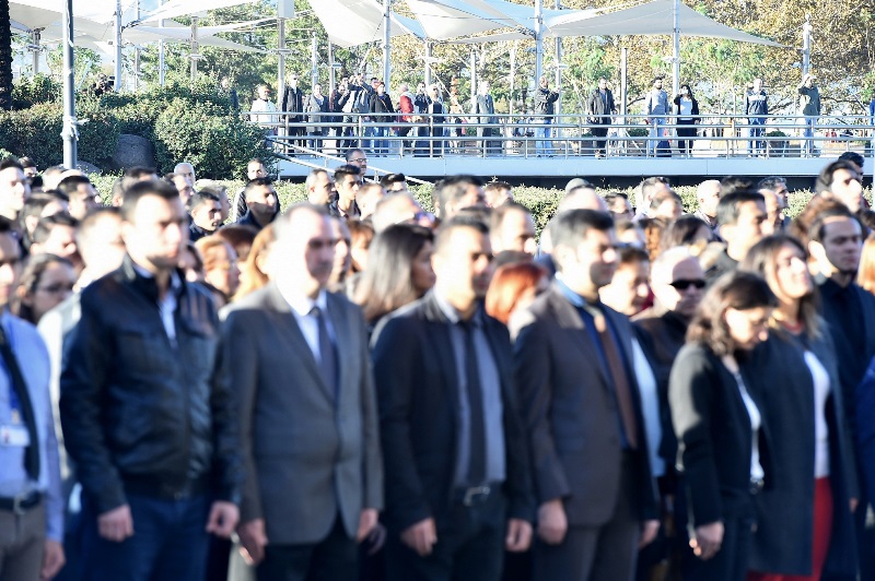 İzmir’de hayat durdu