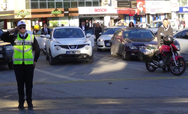 İzmir’de hayat durdu