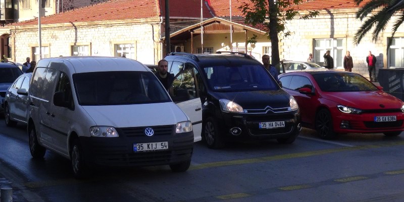 İzmir’de hayat durdu