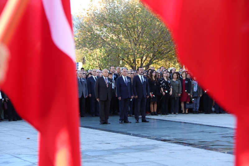 İzmir’de hayat durdu
