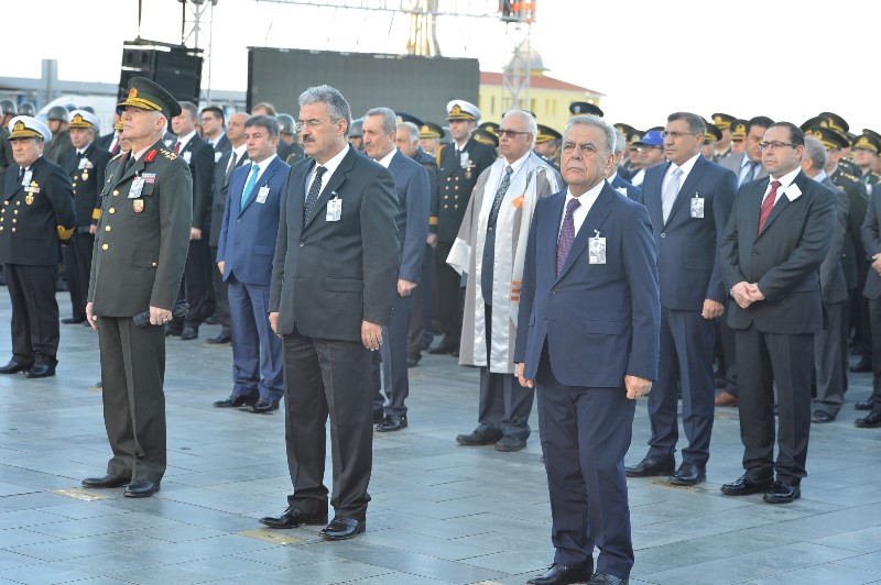 İzmir’de hayat durdu