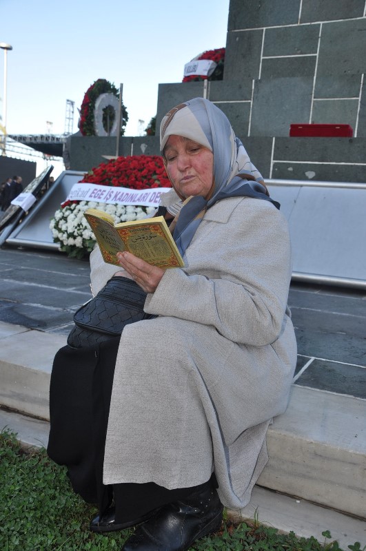 İzmir’de hayat durdu