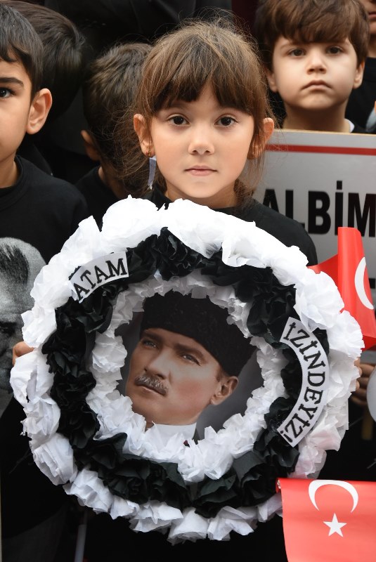 İzmir Ata'sı için tek yürek oldu