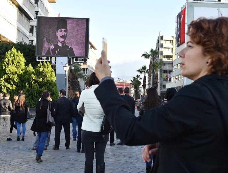 İzmir’de hayat durdu
