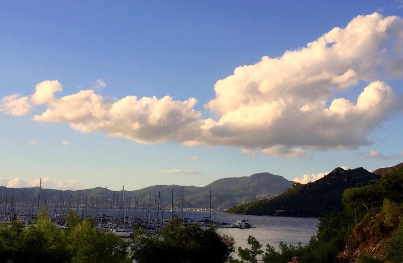 Marmaris, sonbaharda bir başka güzel