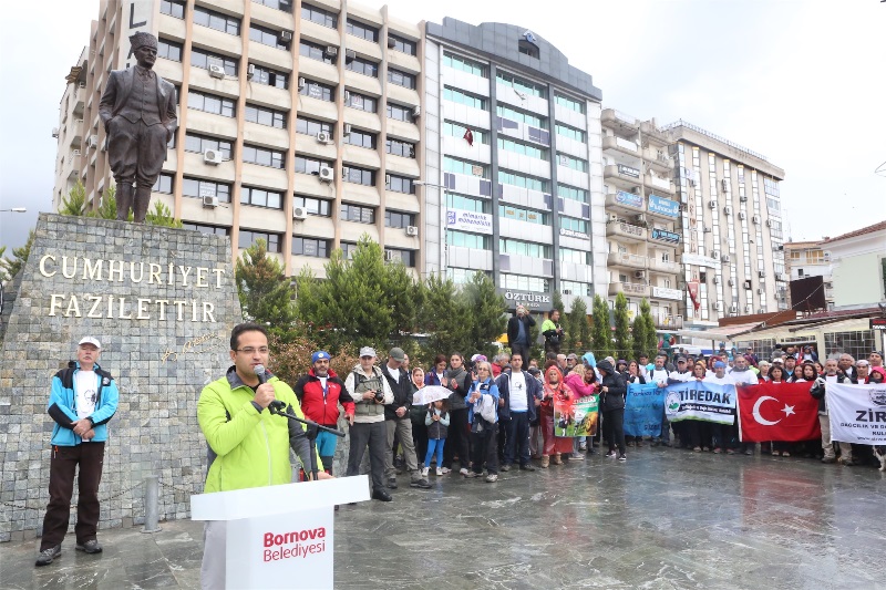 Bornova Ata'sı için yürüdü