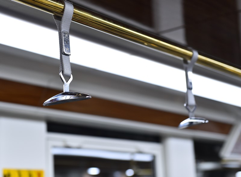 İzmir Metrosu'nda yat konsepti