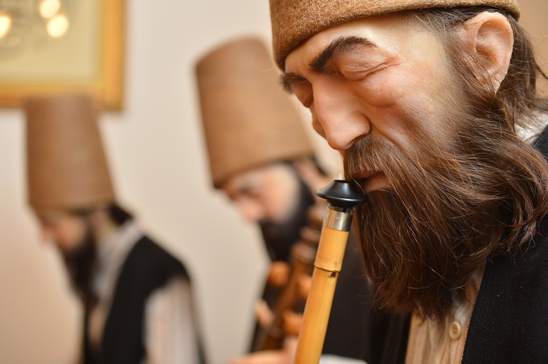 Emir Sultan’da tarihi dokunuş