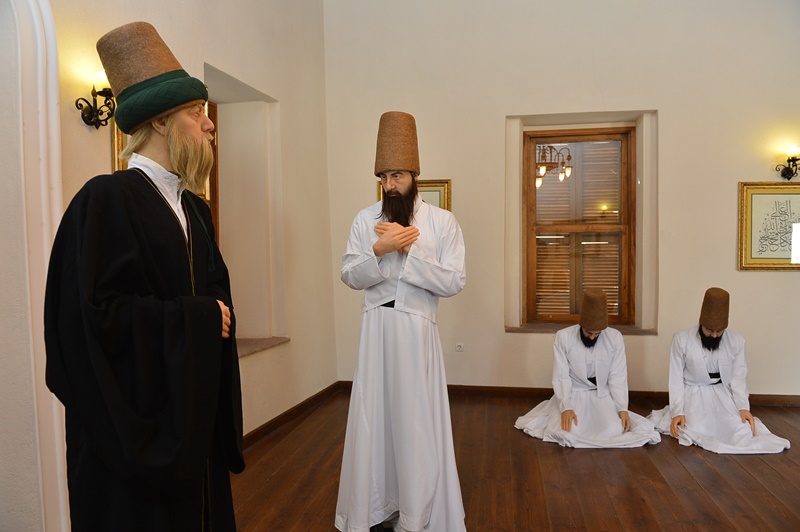 Emir Sultan’da tarihi dokunuş