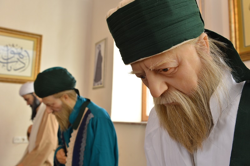 Emir Sultan’da tarihi dokunuş
