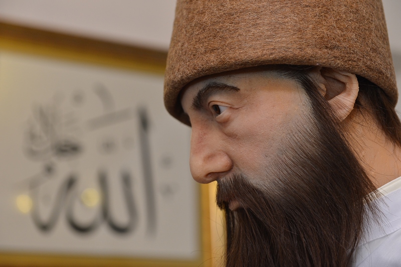 Emir Sultan’da tarihi dokunuş