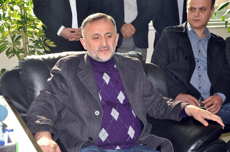 AK Parti ilçe binasına silahlı saldırı