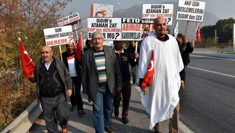 Kılıçdaroğlu'nun kardeşinden FETÖ protestosu
