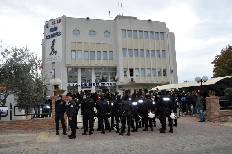 Kılıçdaroğlu'nun kardeşinden FETÖ protestosu