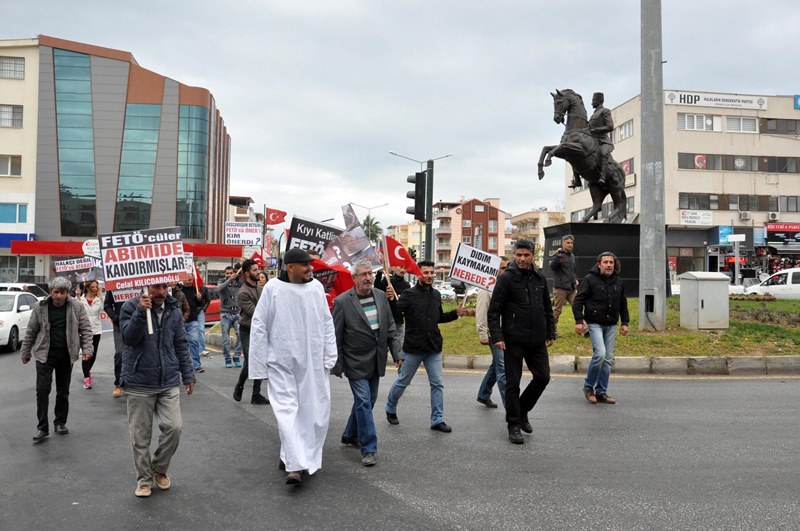Kılıçdaroğlu'nun kardeşinden FETÖ protestosu