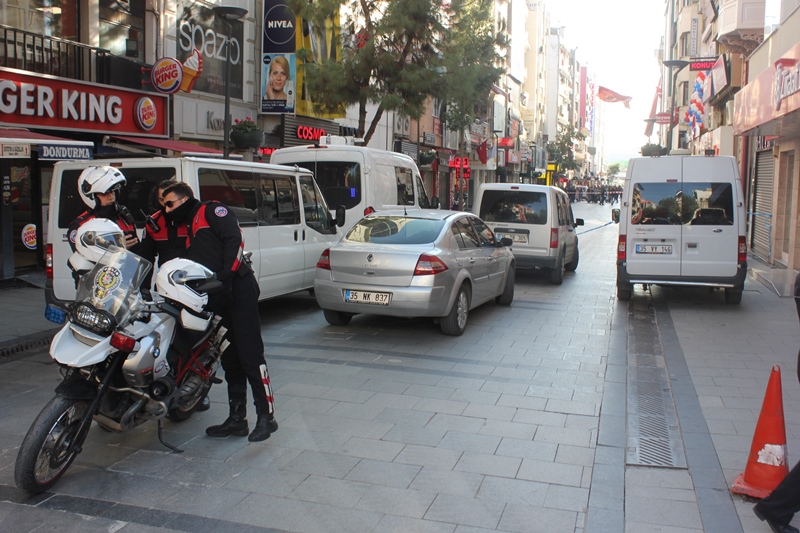 Karşıyaka Çarşısı'nda büyük panik