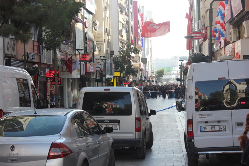 Karşıyaka Çarşısı'nda büyük panik