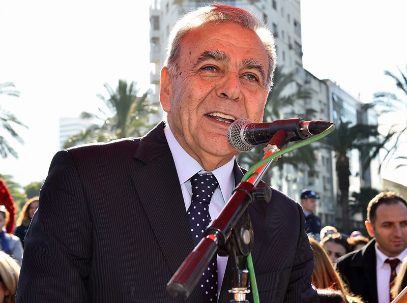 Başkan'dan kadınlara direnme çağrısı