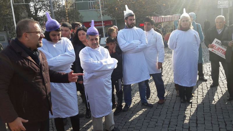 CHP Konak'tan iktidara 'delirttiniz' isyanı