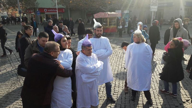 CHP Konak'tan iktidara 'delirttiniz' isyanı