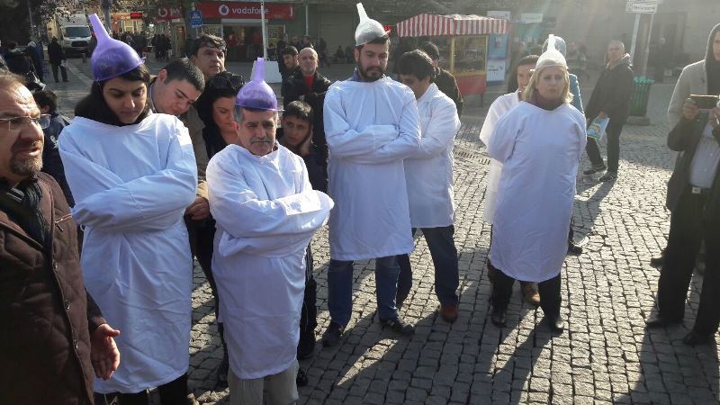 CHP Konak'tan iktidara 'delirttiniz' isyanı