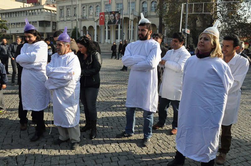 CHP Konak'tan iktidara 'delirttiniz' isyanı