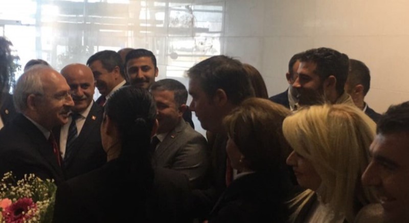 Kılıçdaroğlu, açılışlar için İzmir'de