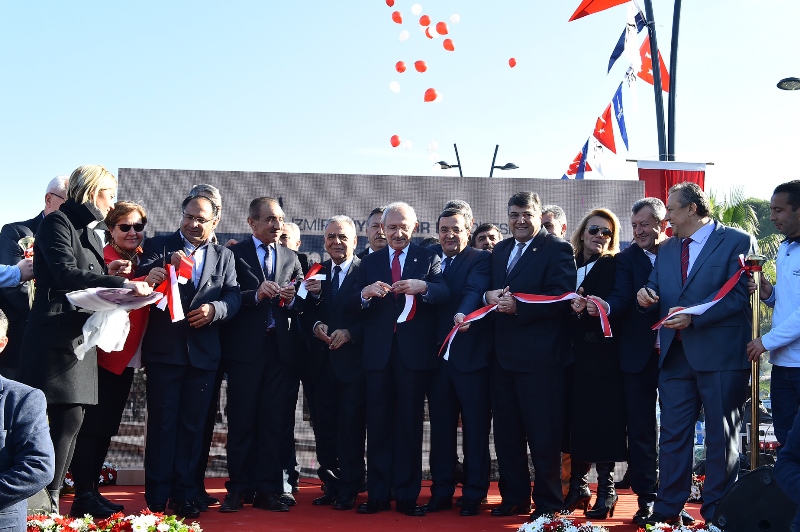 Kılıçdaroğlu, açılışlar için İzmir'de