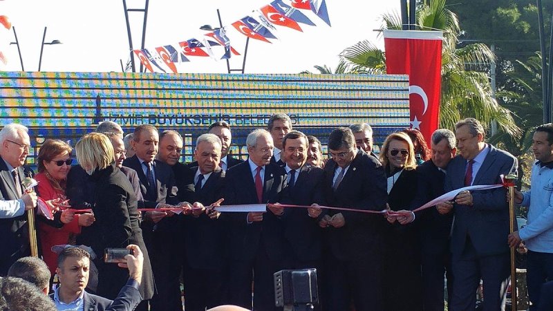 Kılıçdaroğlu, açılışlar için İzmir'de