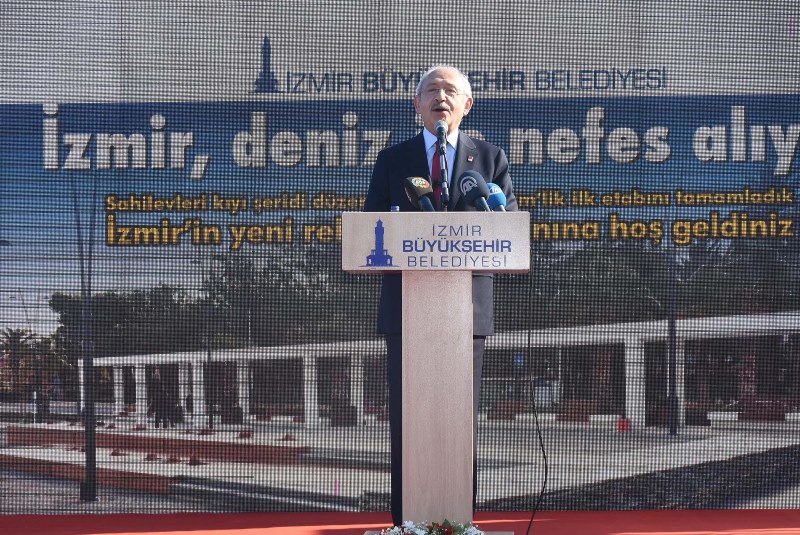 Kılıçdaroğlu, açılışlar için İzmir'de