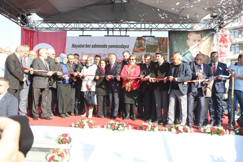 Kılıçdaroğlu, açılışlar için İzmir'de