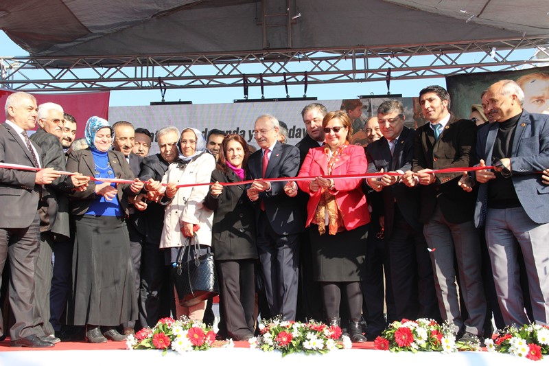 Kılıçdaroğlu, açılışlar için İzmir'de