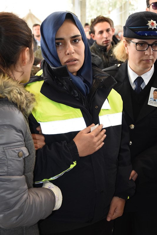 İzmir şehidini uğurladı