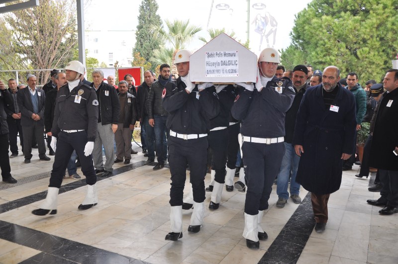 İzmir şehidini uğurladı