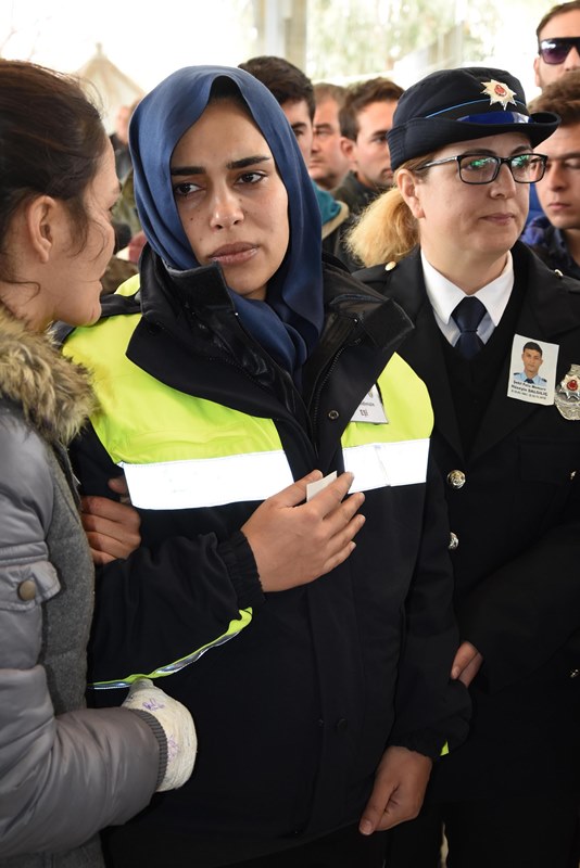 İzmir şehidini uğurladı