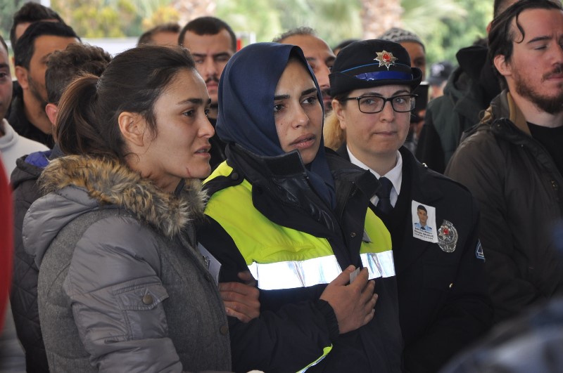 İzmir şehidini uğurladı